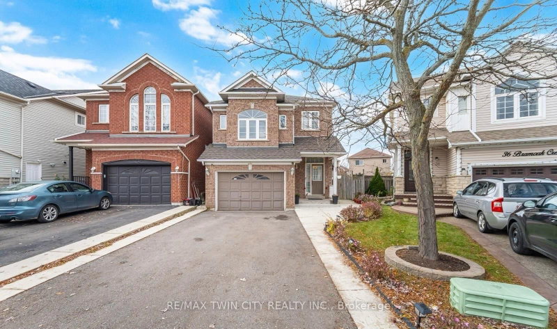 home for lease on 34 Bramoak Crescent