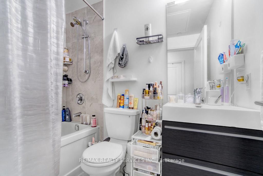 17 Zorra Street, Unit 1612 - Photo 15