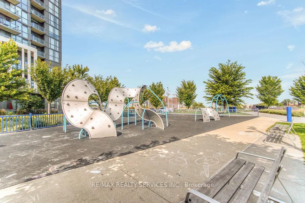17 Zorra Street, Unit 1612 - Photo 26