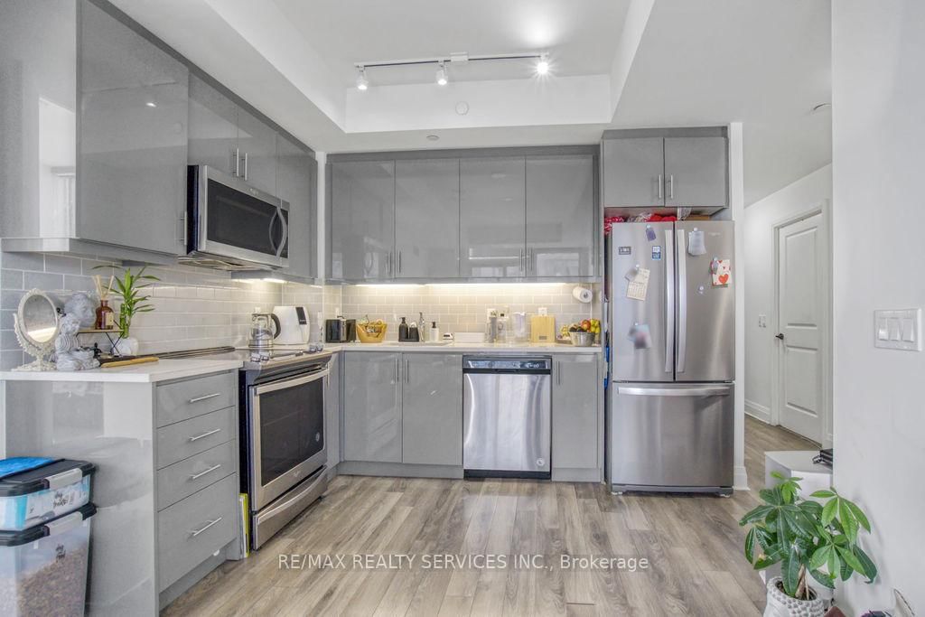 17 Zorra Street, Unit 1612 - Photo 9