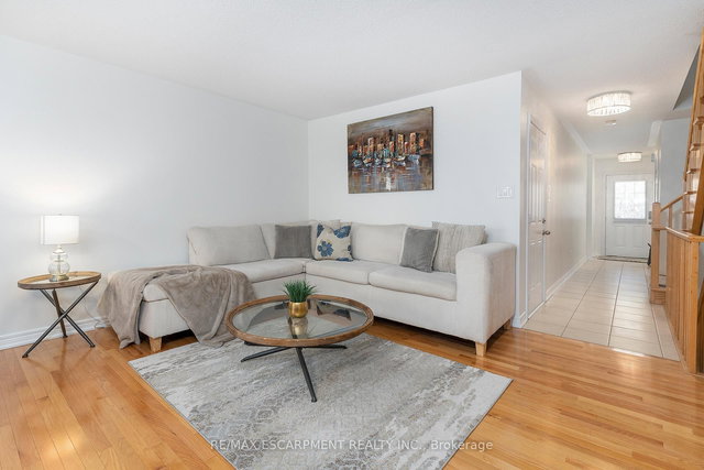 25 - 233 Duskywing Way