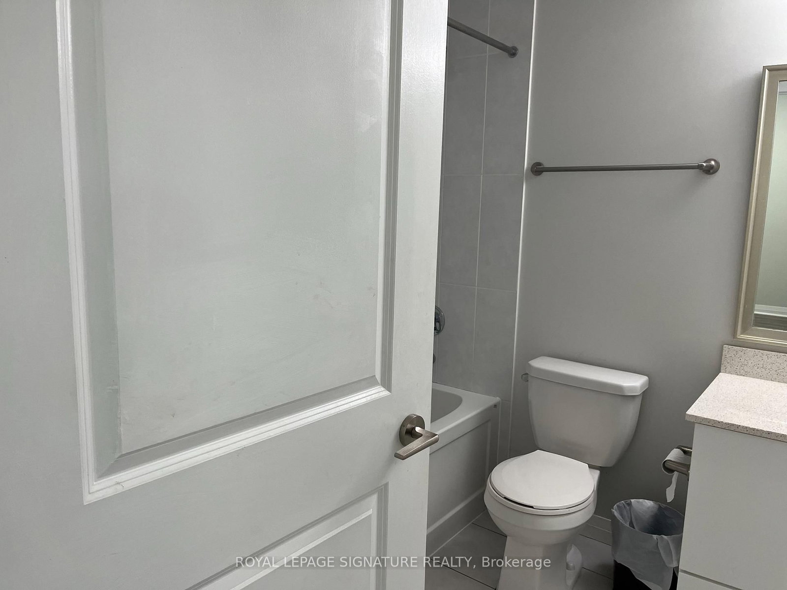 55 Eglinton Avenue W, Unit 505 - Photo 12