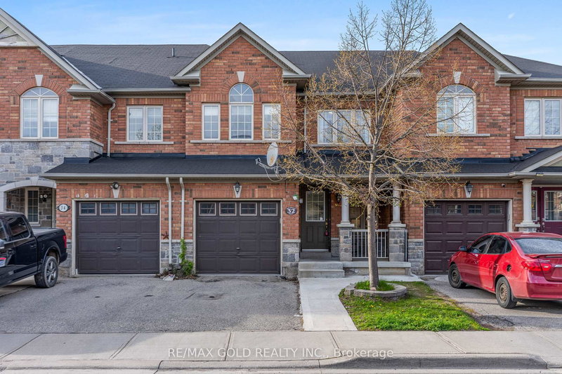 home for sale on 32 Bay Breeze Drive