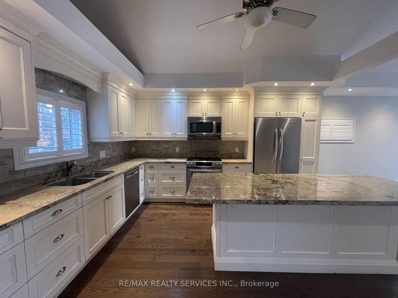 home for lease on 109 River Road