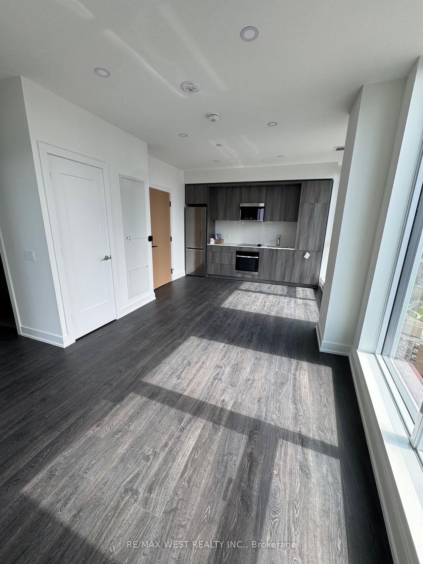 25 Cordova Avenue, Unit PH05 - Photo 5