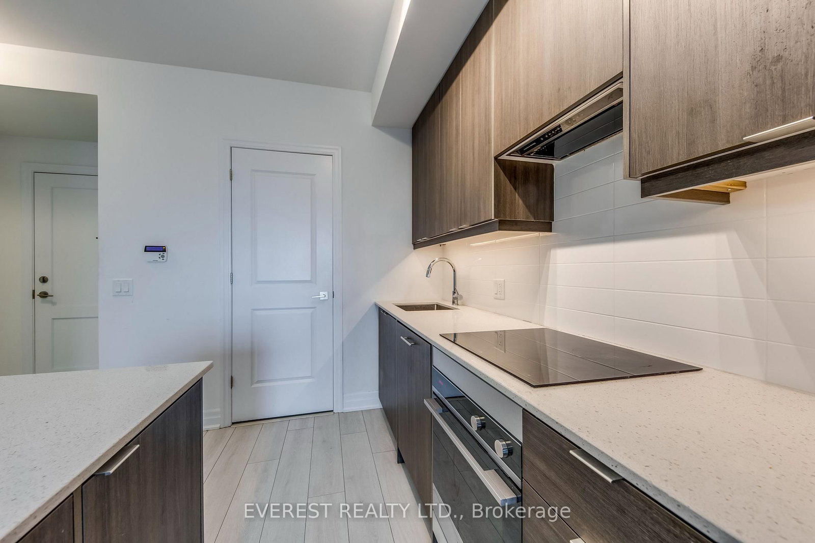 30 ELM Drive N, Unit 705 - Photo 19