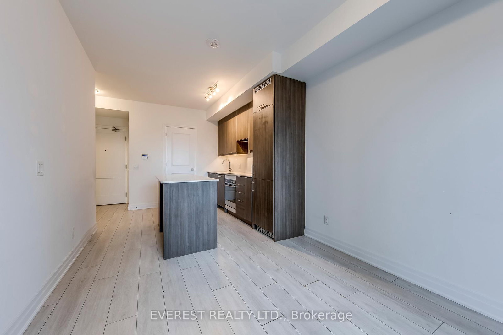 30 ELM Drive N, Unit 705 - Photo 24