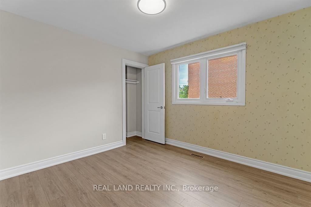 360 Chantenay Mississauga,ON L5A 1E7 — Photo 10