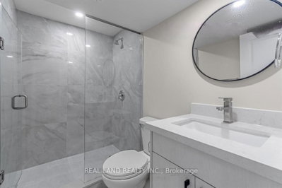 360 Chantenay Mississauga,ON L5A 1E7 — Photo 18