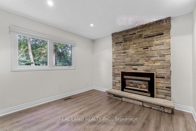 360 Chantenay Mississauga,ON L5A 1E7 — Photo 5