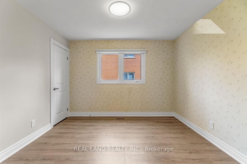 360 Chantenay Mississauga,ON L5A 1E7 — Photo 9