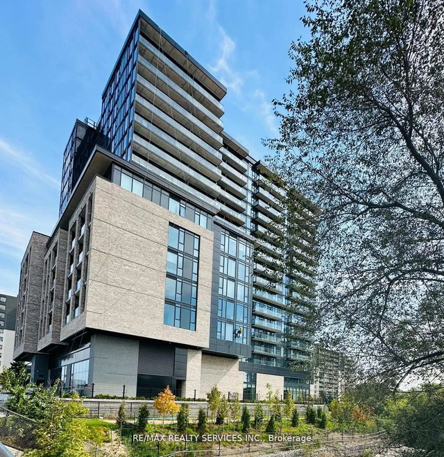 409 - 86 Dundas Street E