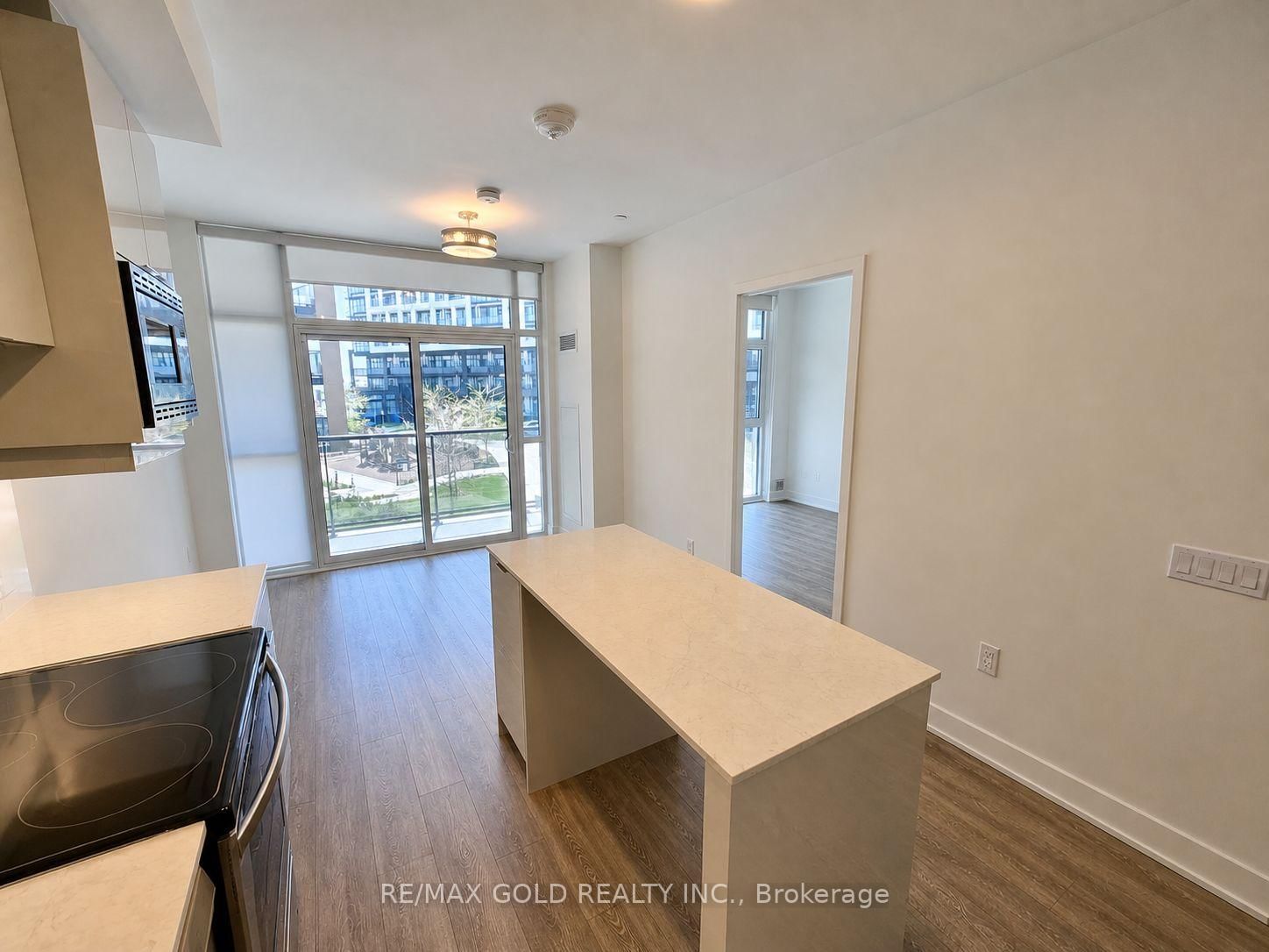 60 George Butchart Drive, Unit 203 - Photo 9