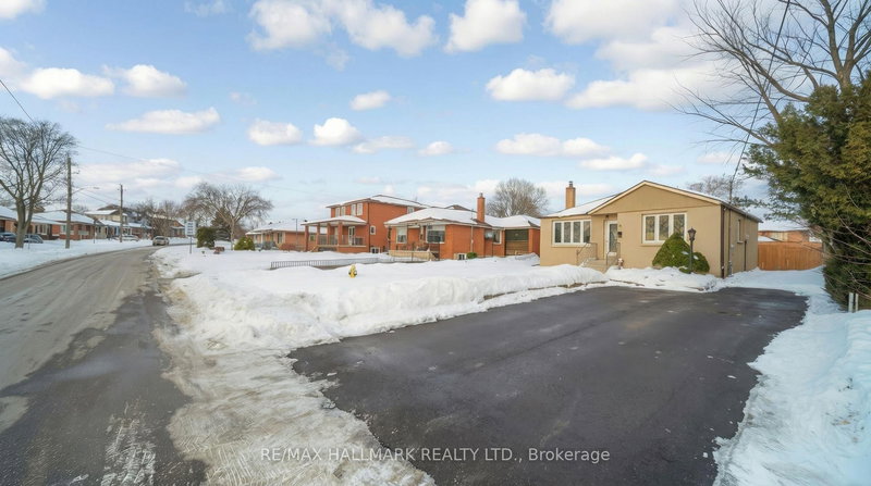 1 Tumpane St, Toronto, M3M 1L5 | Image 2