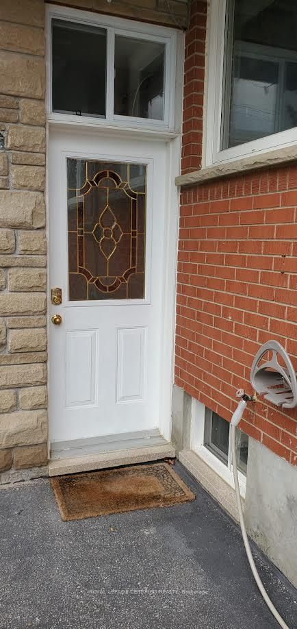 13 Theodore Dr, Mississauga, L5M 1E5 | Image 3