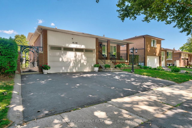 1149 Dowland Crescent