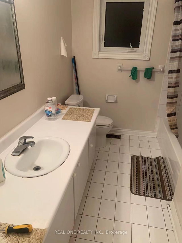 Room 1 - 5672 Shillington Drive