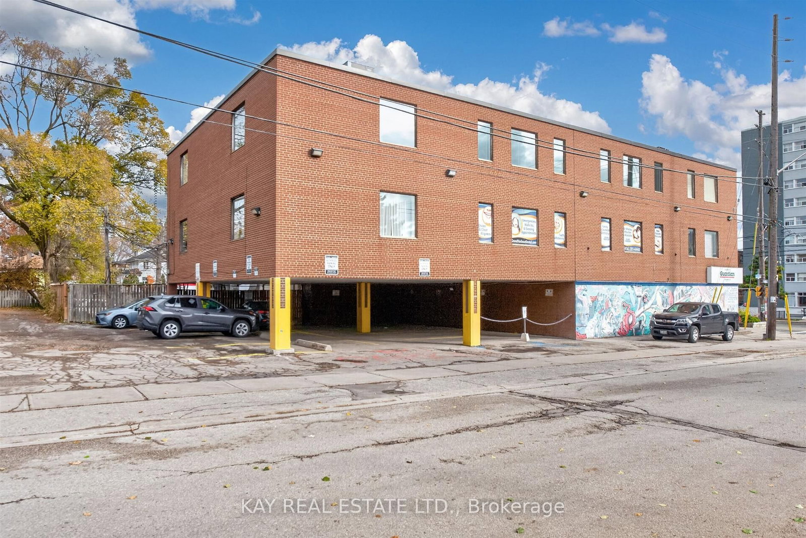 2318 Lake Shore Boulevard W - Photo 3