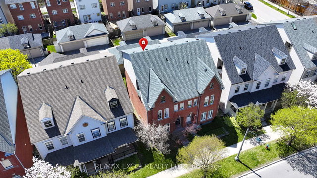 98 Georgian Drive
