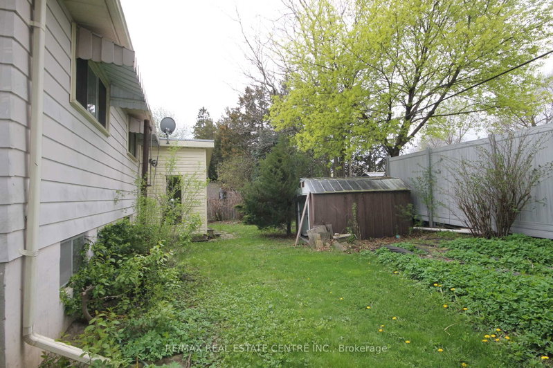 54 Moultrey Crescent