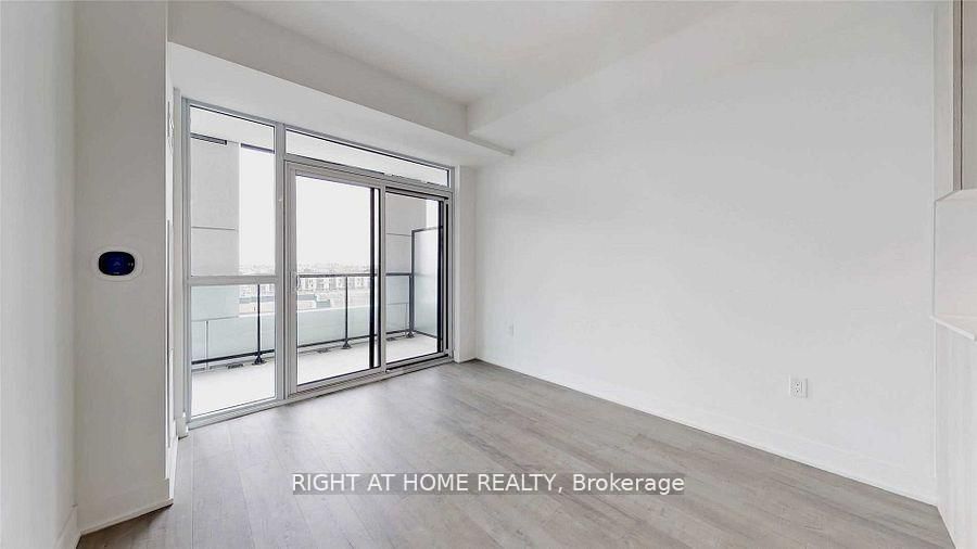50 George Butchart Drive, Unit 615 - Photo 12