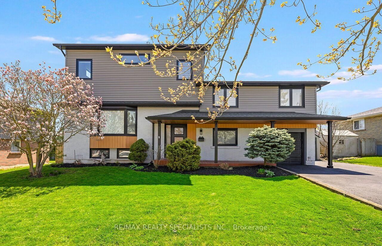Detached House for sale at 64 Joycelyn Crescent, Halton Hills, Ontario, L7G 2S4 - Rural Halton Hills - MLS: W13087836