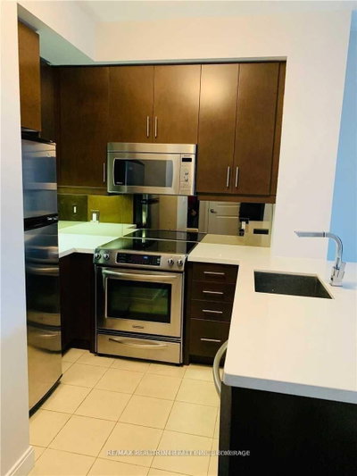 Unit 706 — 60 Absolute Avenue — photo 4