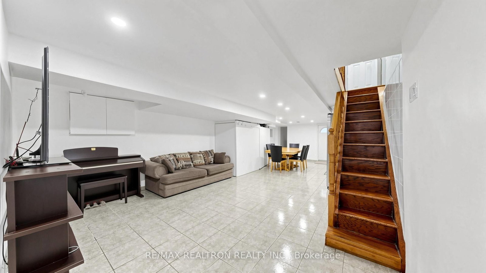 318 Westmoreland Avenue • Toronto, ON photo 21