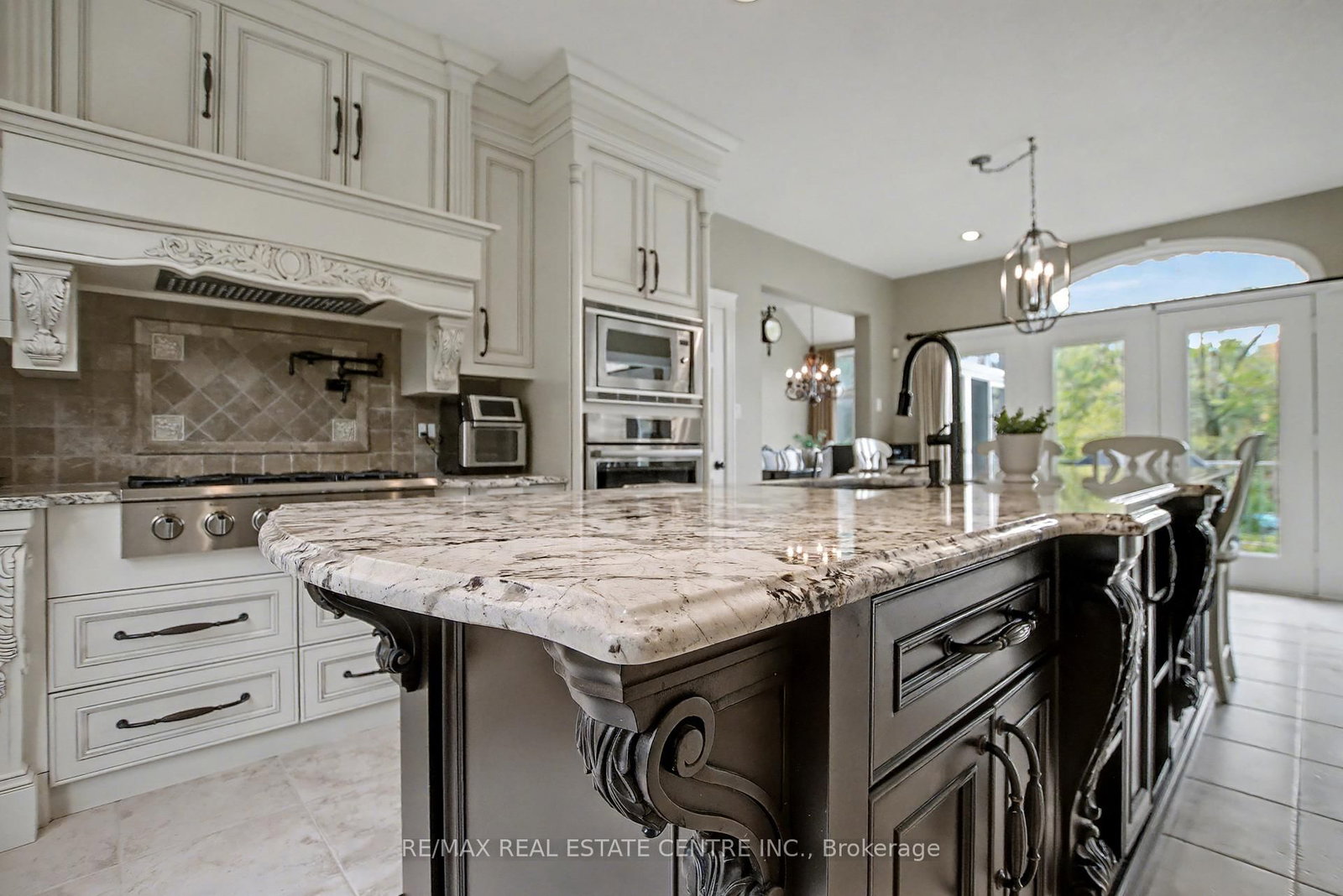 4220 Ennisclare Drive • Milton, ON photo 14