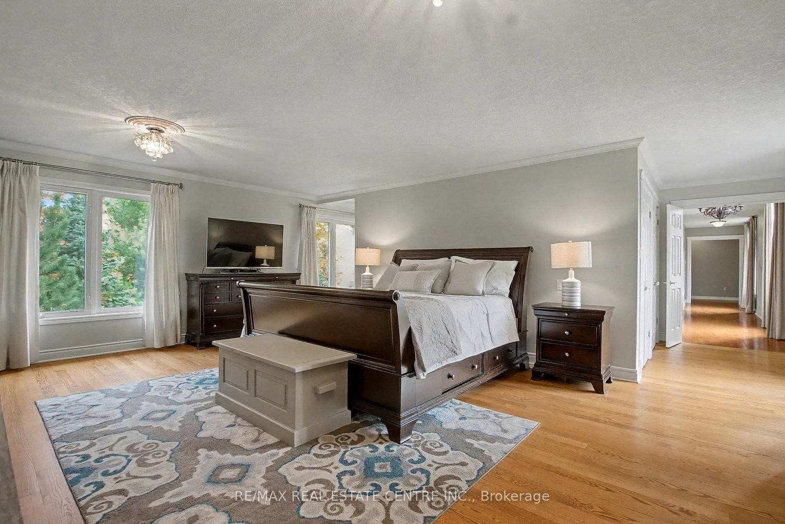4220 Ennisclare Drive • Milton, ON photo 17