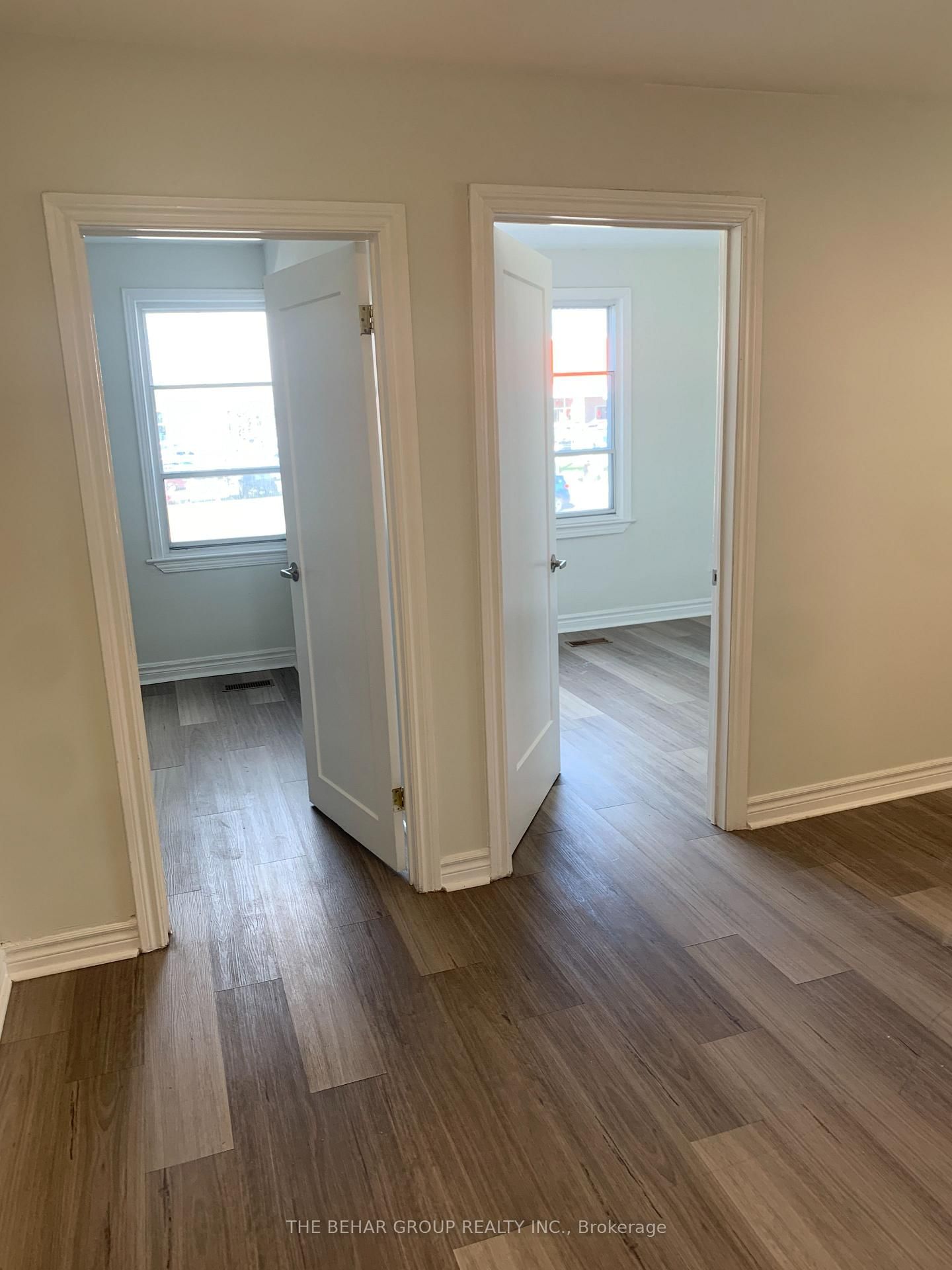 699 Lawrence Avenue W, Unit Unit A - Photo 4
