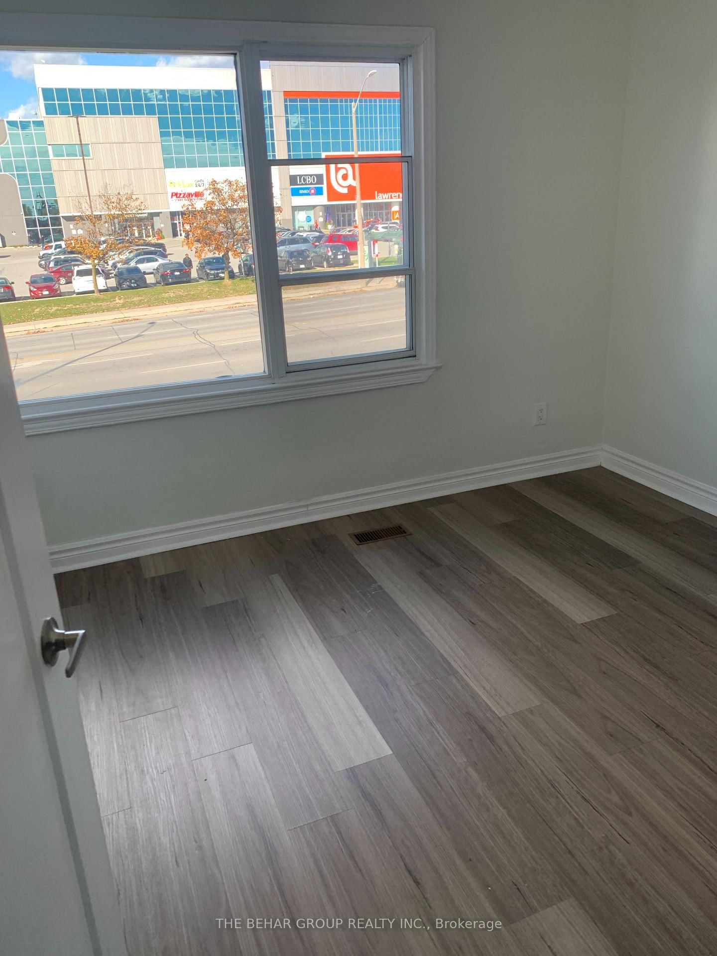 699 Lawrence Avenue W, Unit Unit A - Photo 7
