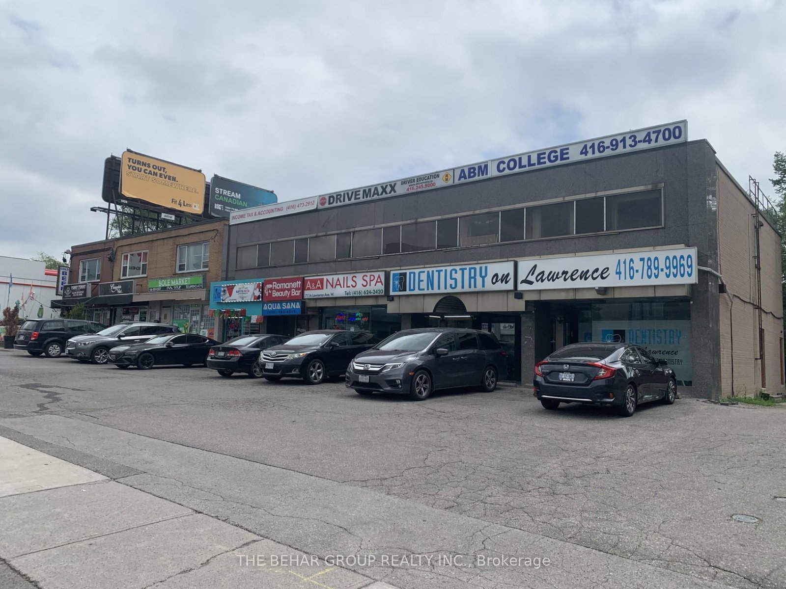 705 Lawrence Avenue W, Unit 203 - Photo 3