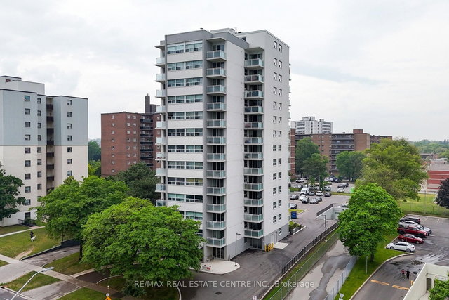 1202 - 2345 Confederation Parkway