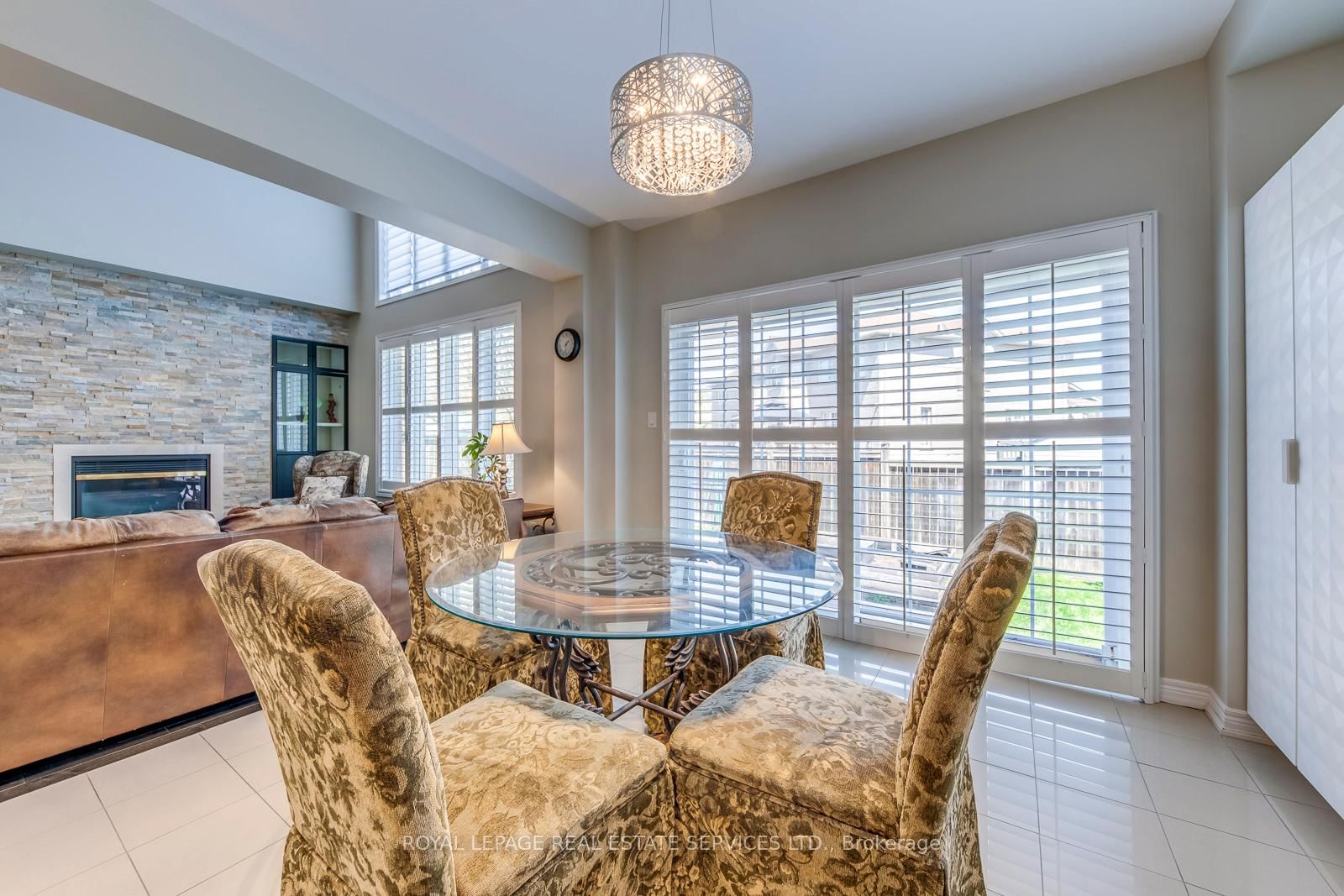 431 Burloak Drive • Oakville, ON photo 25