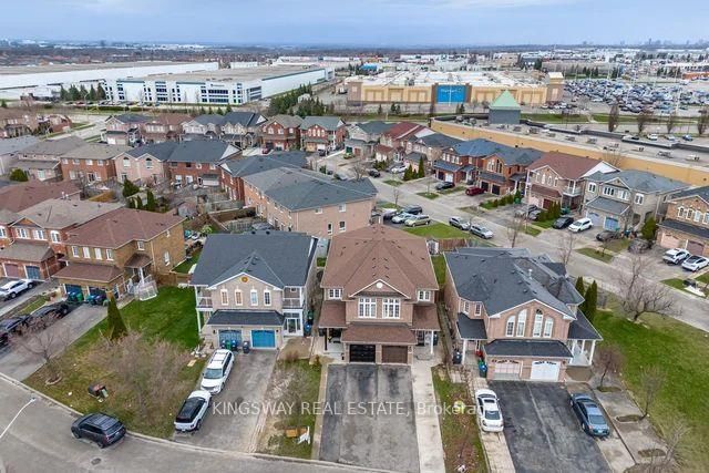 803 Khan Crescent