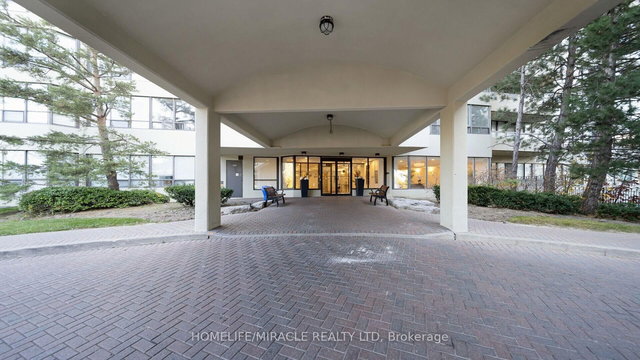 510 - 22 Hanover Road