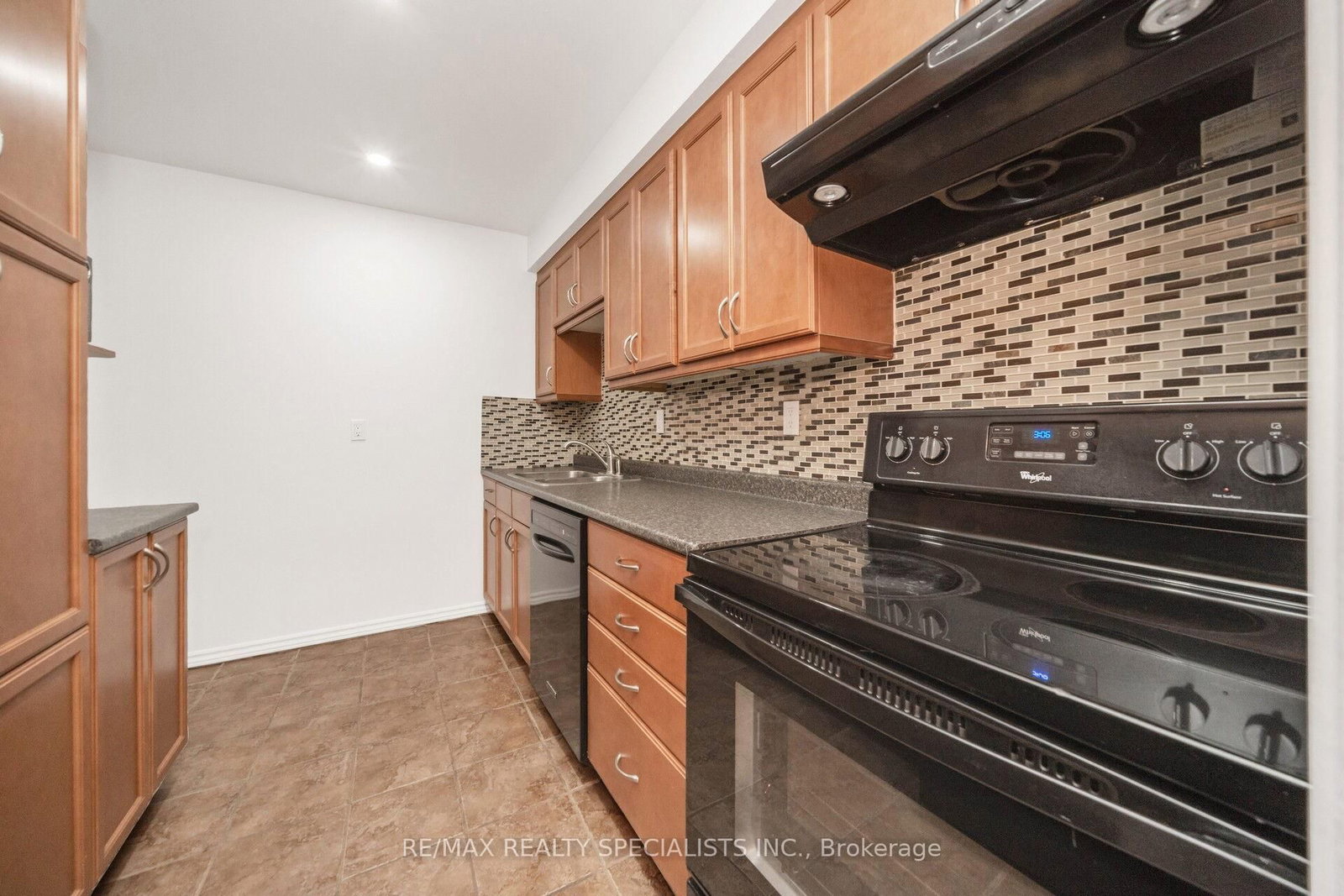 20 Enmount Drive • Brampton, ON photo 11