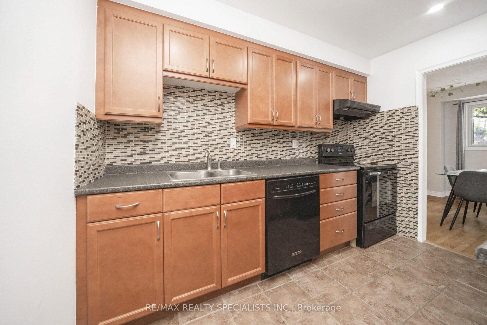 20 Enmount Drive • Brampton, ON photo 13