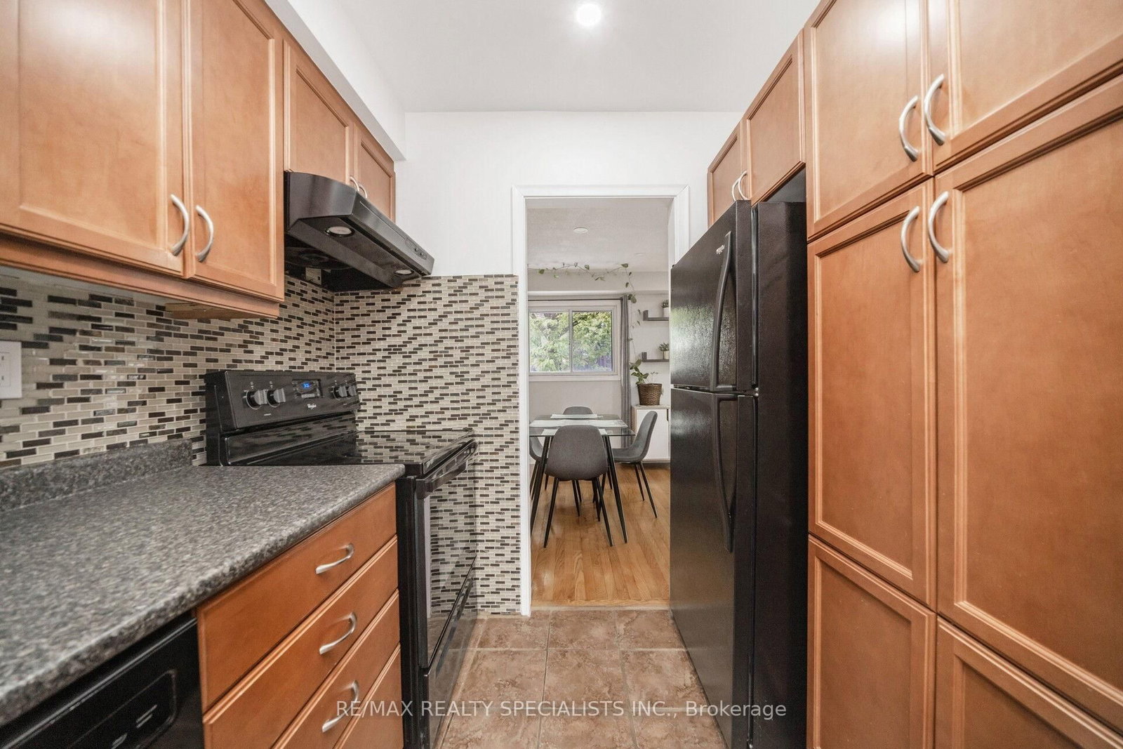 20 Enmount Drive • Brampton, ON photo 14