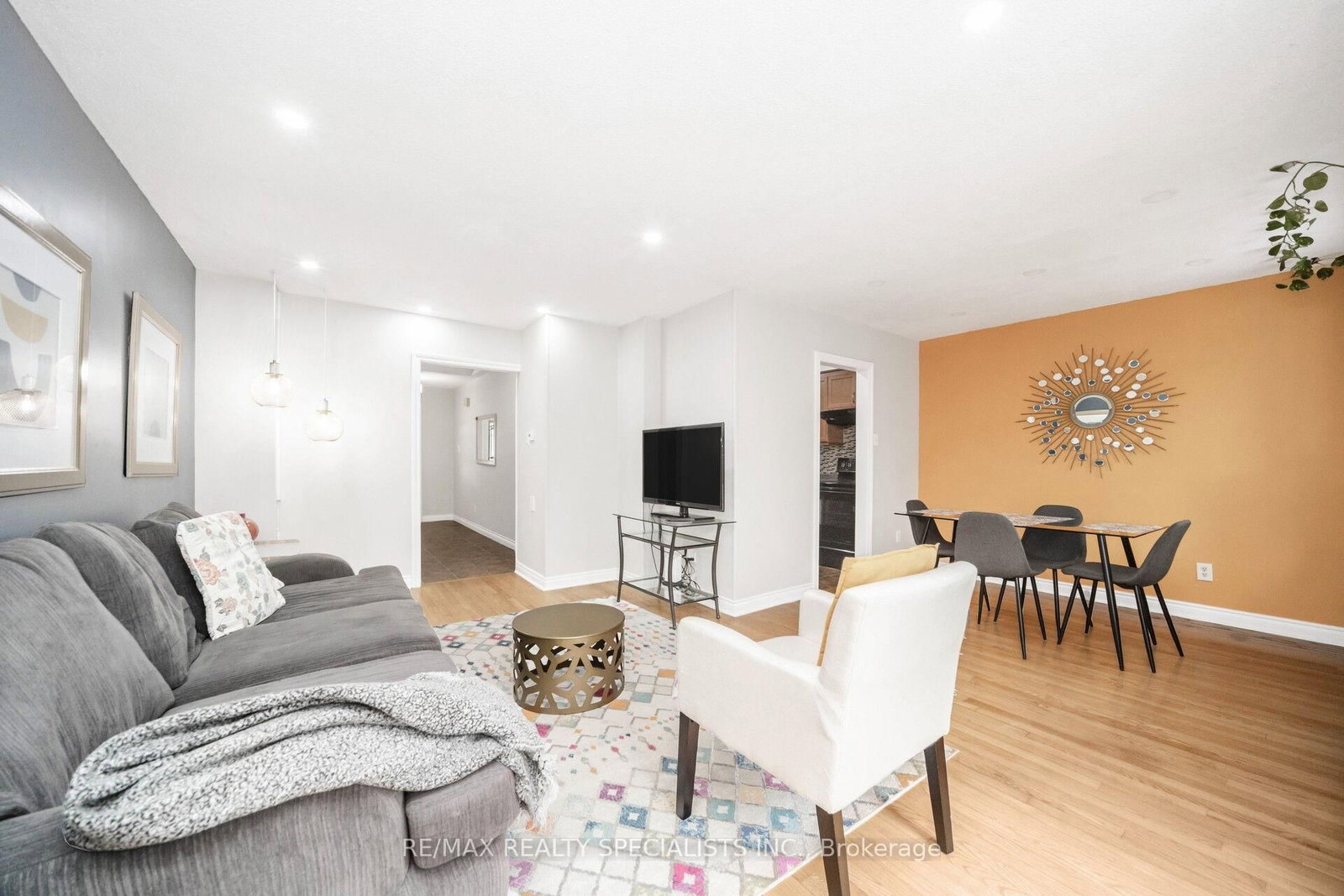 20 Enmount Drive • Brampton, ON photo 4
