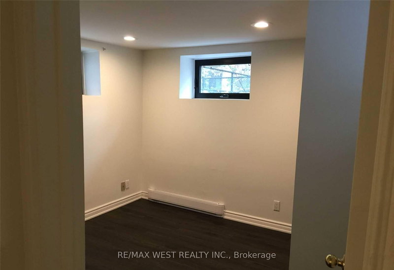 4 - 152 Dowling Ave, Toronto, M6K 3A6 | Image 3