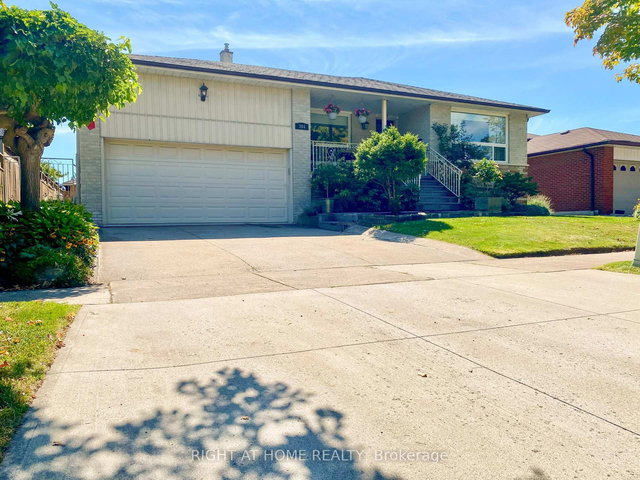 304 Ulric Crescent