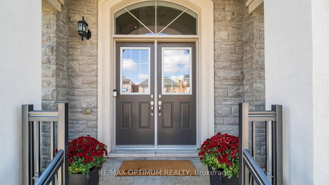 450 Brisdale Drive