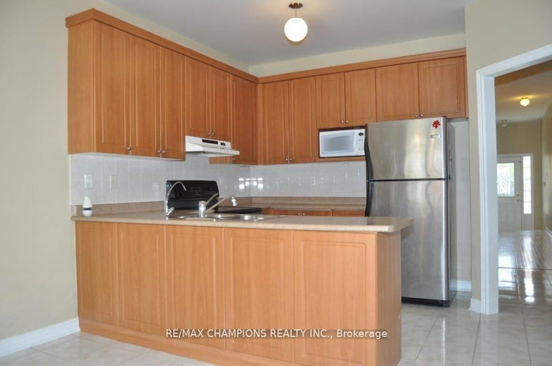 104 Masters Green Brampton,ON L7A 3K2 — Photo 6