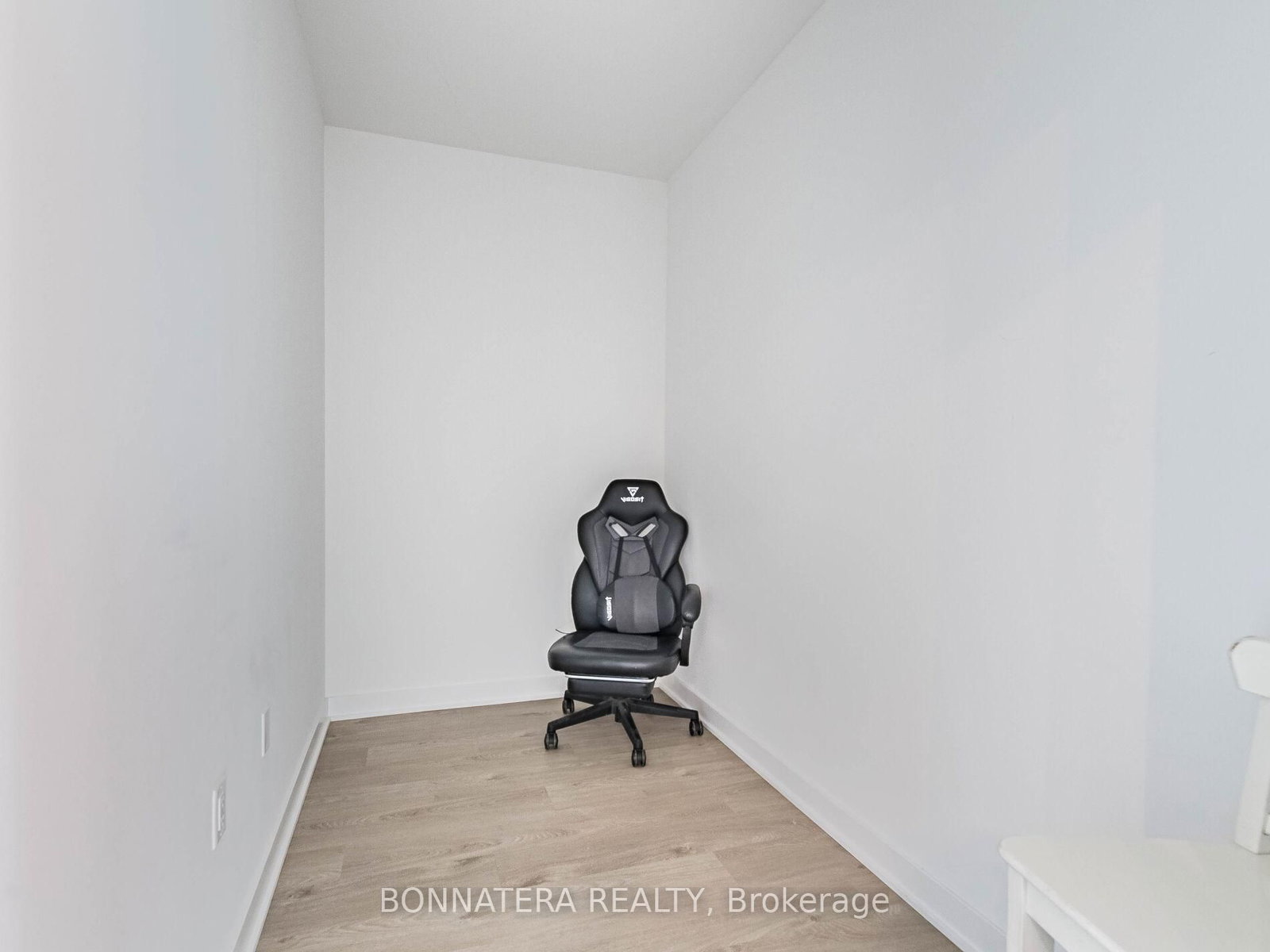 3900 Confederation Parkway, Unit 906 - Photo 16