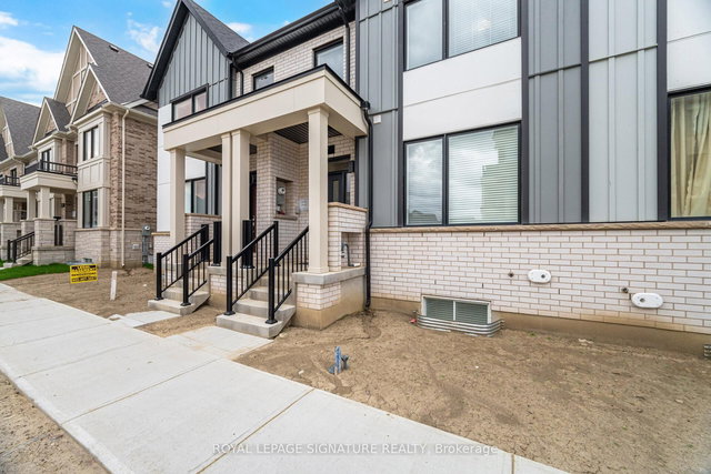7 Moosehead Drive