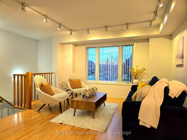 17 - 3115 Boxford Crescent