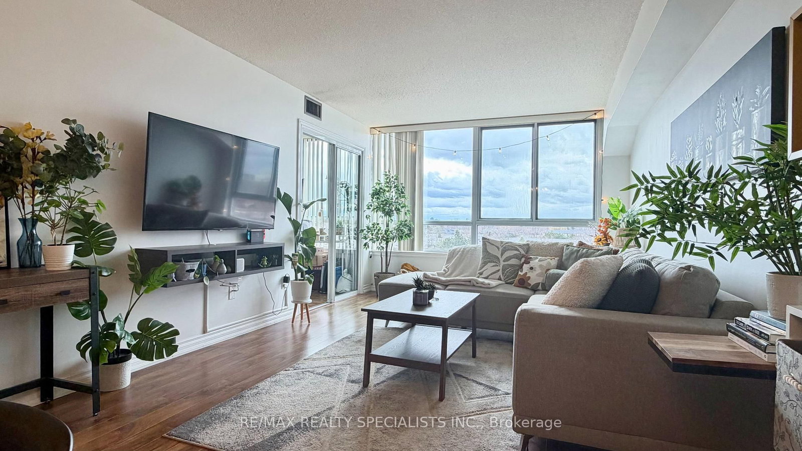 1001 Cedarglen Gate, Unit 520 - Photo 8