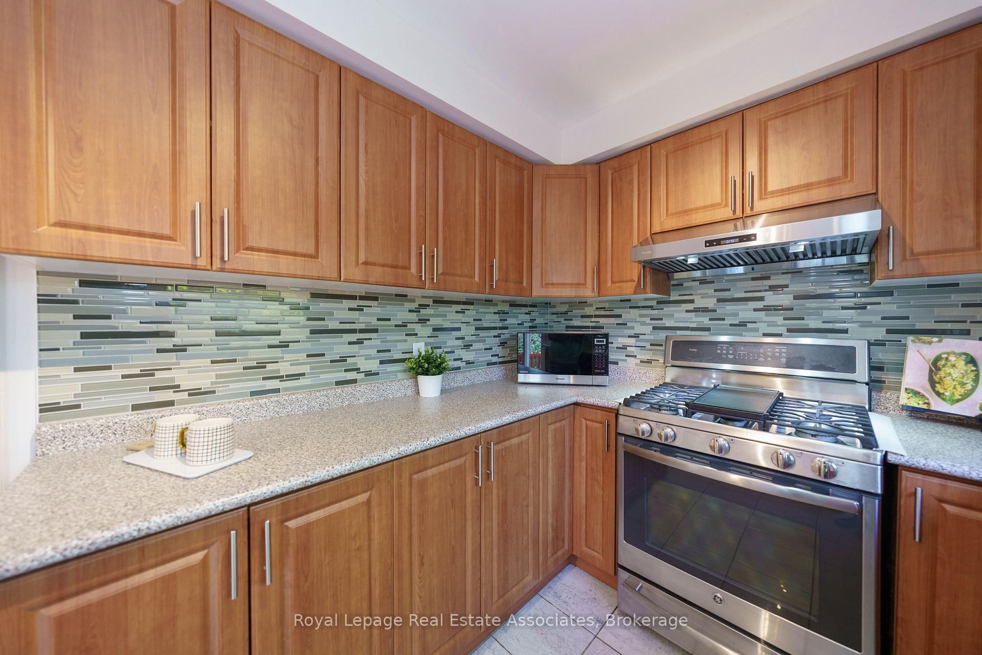 6763 Dolmage Court